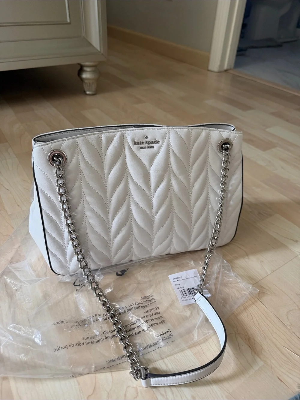 kate spade Quilted white Shoulder Bag with Silver Chain